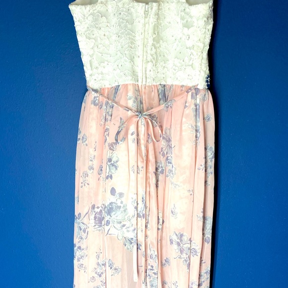 SOLD - Picture 4 of 7